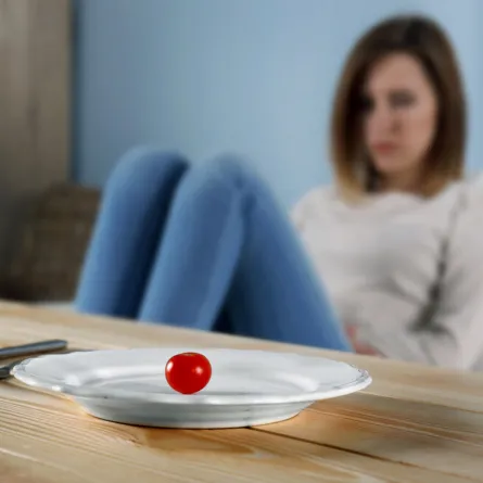 قلة تناول الطعام