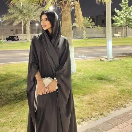 موديلات عبايات للجامعة من شهد الزهراني