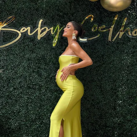 إطلالات حمل جريئة من كاميلا كويلو