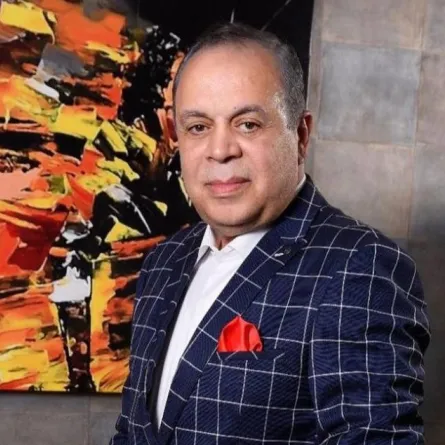 أشرف زكي - الصورة من حساب روجينا على إنستغرام