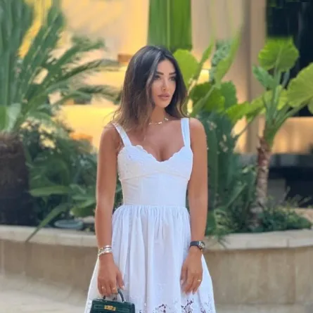 إطلالات صيفية من جيسيكا عازار