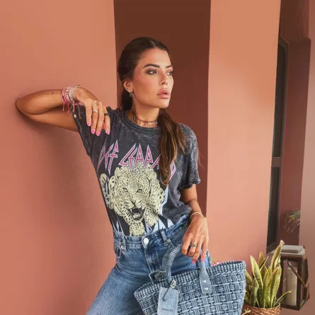 التيشيرت المطبّعة من وحي العنود بدر