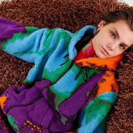 أزياء من وحي قوس القزح