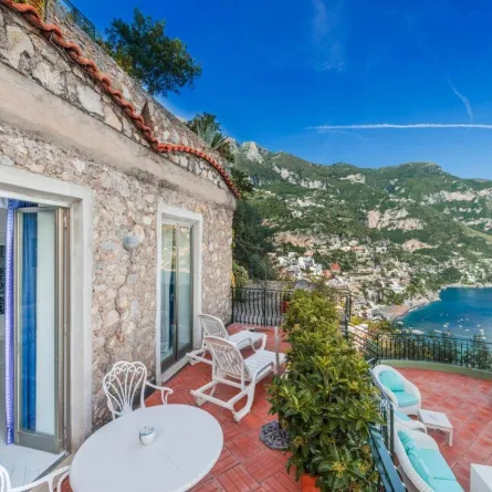 إقامة رومانسية في أفضل فنادق بوسيتانو