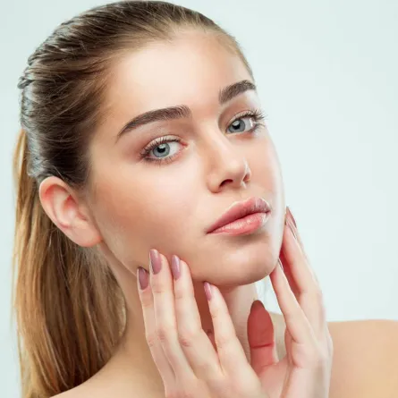 البشرة المختلطة وطرق العناية بها T-Zone Skincare