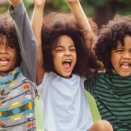 صورة لأطفال