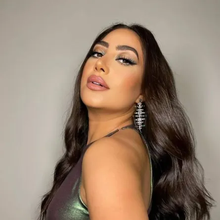 بوسي - الصورة من حسابها على انستغرام