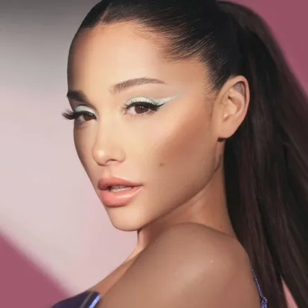 مكياج وتسريحات شعر أريانا غراندي