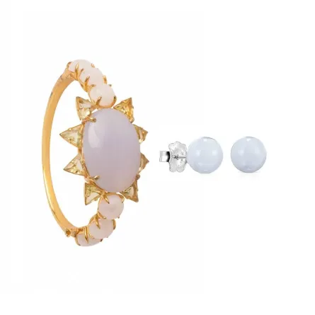 ذُكر في أقدم الأساطير ويرتبط بالراحة.. موديلات مجوهرات مرصعة بالعقيق الأبيض