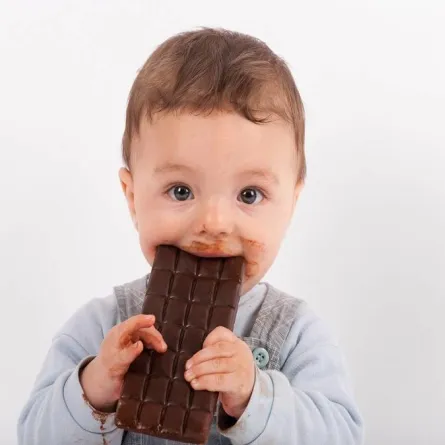 أطعمة غير آمنة توقفي عن تقديمها لطفلك