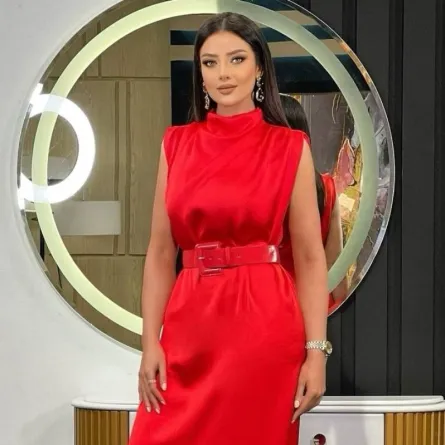 إطلالات مونوكرم من رضوى الشربيني