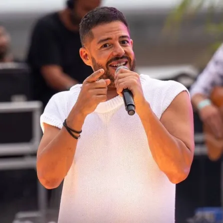 محمد حماقي-الصور من المركز الاعلامي ل شركة بنش مارك