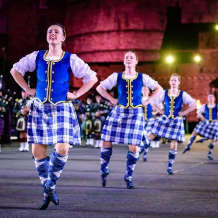 عودة مهرجان الوشم الملكي.. العسكري بقلعة إدنبرة البريطاني، بعد انقطاع لثلاثة أعوام