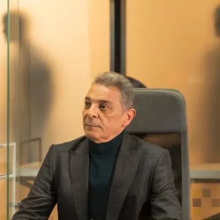 محمود حميدة - الصورة من صفحته الرسمية على الفيس بوك