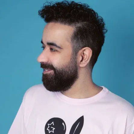 عبد العزيز لويس- الصورة من حسابه على الانستغرام