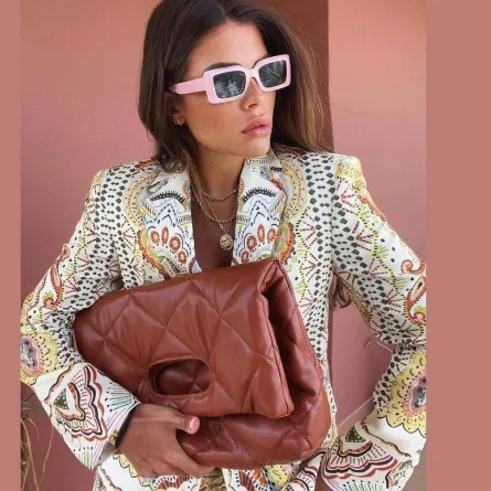 كوني مميزة باختيار سلاسل بتصاميم عصرية من وحي العنود بدر-الصورة من حسابها على انستغرام