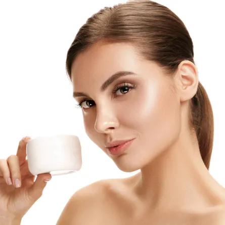 مستحضرات بمفعول البوتوكس Products with Botox Effect