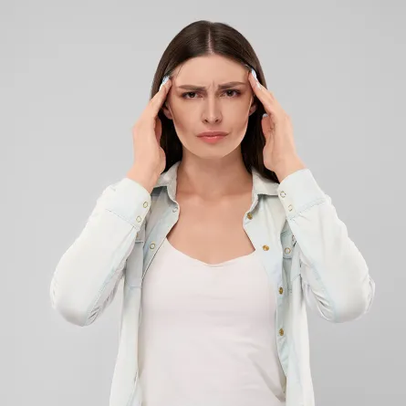 الفرق بين الصداع العنقودي والصداع النصفي