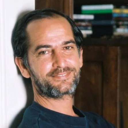 هشام سليم - الصورة من صفحته على فيسبوك 