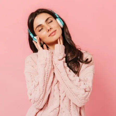 6 عناصر غذائية تمنحك السعادة.. مضمونة النتائج