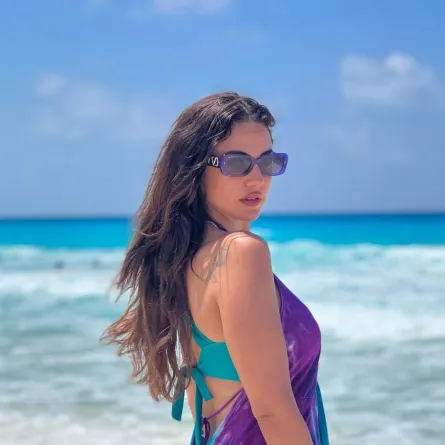 درة على شاطئ البحر - الصورة من حسابها على إنستغرام 