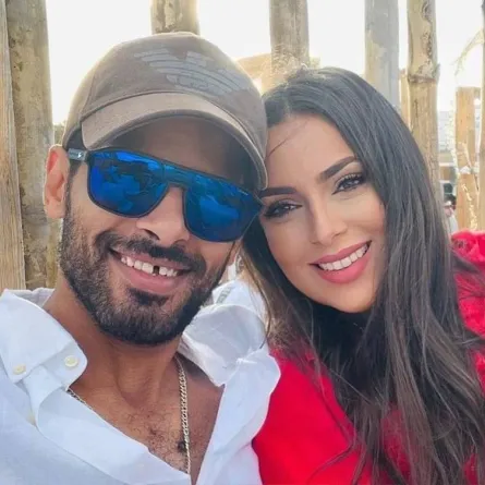 حمدي الميرغني وزوجته - صورة من حسابه على إنستجرام