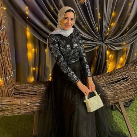 فساتين سواريه اسود وفضي للمحجبات