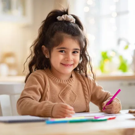 صورة لطفلة عربية