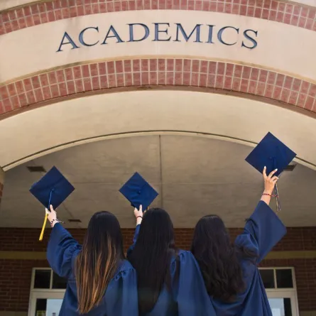 كيف تستعدين لأول عام بالجامعة؟