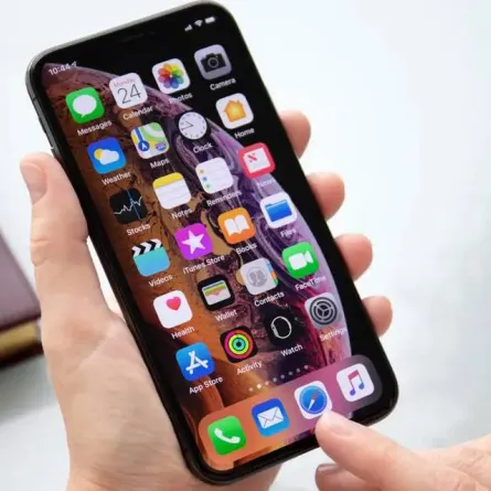 حتى تتمكن من قراءة رسائل البريد الصوتي بدلاً من الاستماع إليها.. طريقة استخدام نسخ البريد الصوتي على جهاز iPhone