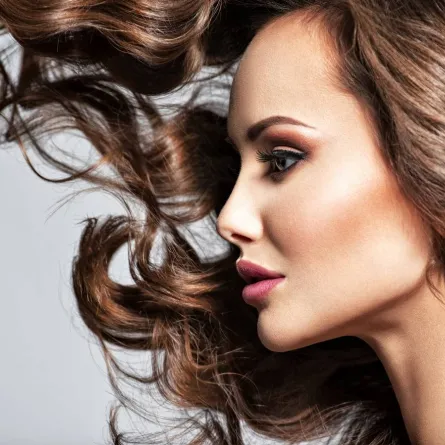 تطبيق كريم الحماية فوق المكياج