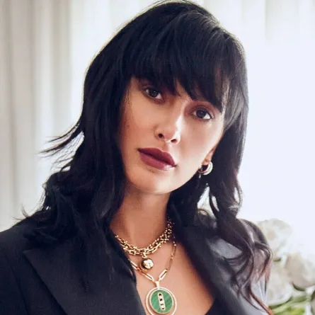 صيحة أحمر الشفاه البني Brown Lipstick