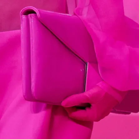 شنط مونوكروم خريف 2022