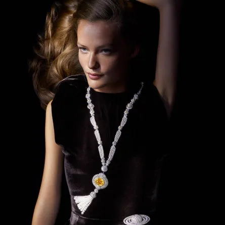 أروع المجوهرات المتدلية ICONIC TASSELS 