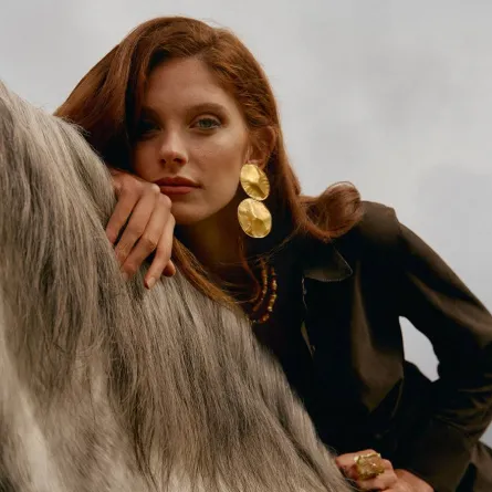 المصمّمة مها الشرفي: تحتفل مجوهراتنا بالحرفية والتقنيات المصرية التاريخية