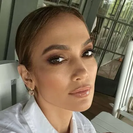 جينيفر لوبيز- الصورة من حسابها على إنستغرام