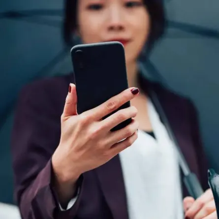 أفضل 5 تطبيقات مجانية للطقس لأجهزة iPhone و Android