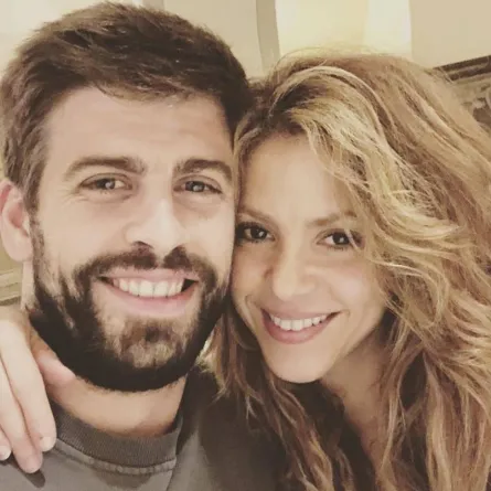 شاكيرا وبيكيه- الصورة من حساب بيكيه على إنستغرام