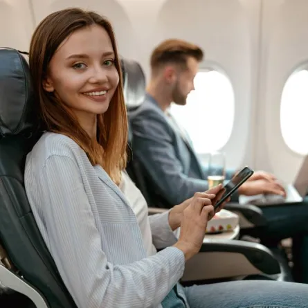 وسائل ترفيهية يمكن القيام بها على متن الطائرة