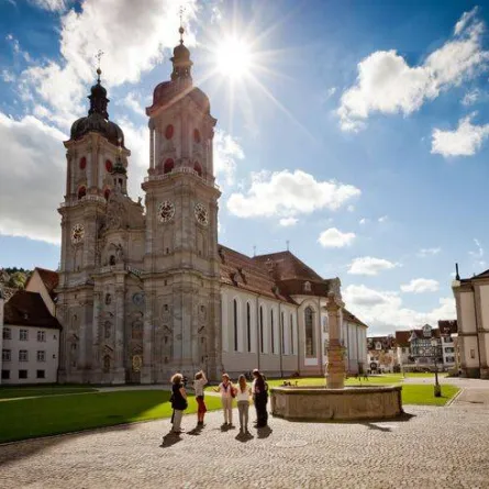 مكتبة دير سانت غال Abbey Library of Saint Gall - الصورة من الموقع الرسمي للمكتبة