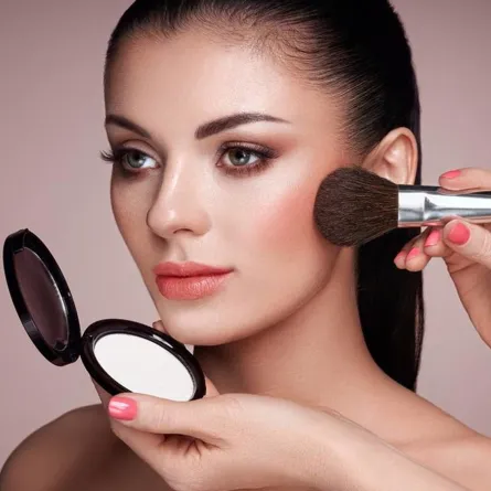 كيفية نحت الوجه بالمكياج