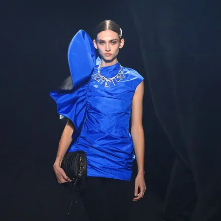 موديلات بلايز بألوان منعشة ومرحة