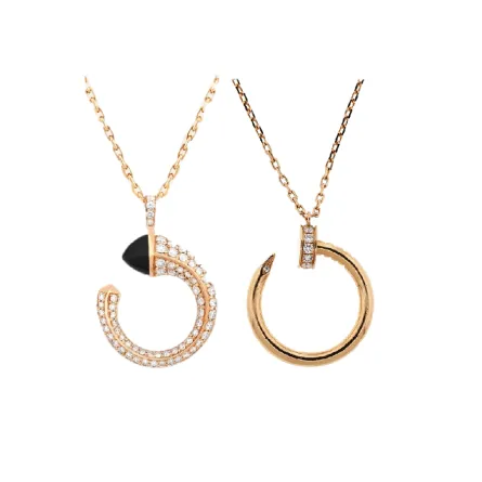 هل ترغبين في الظهور بإطلالات نهارية عصرية؟ إليكِ سلاسل ذهب وردي ناعمة لصيف 2022