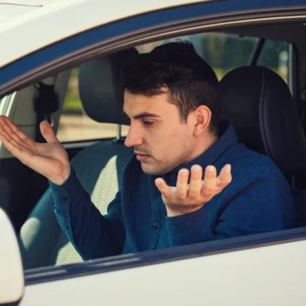 السيارة لاتدور - لماذا ؟