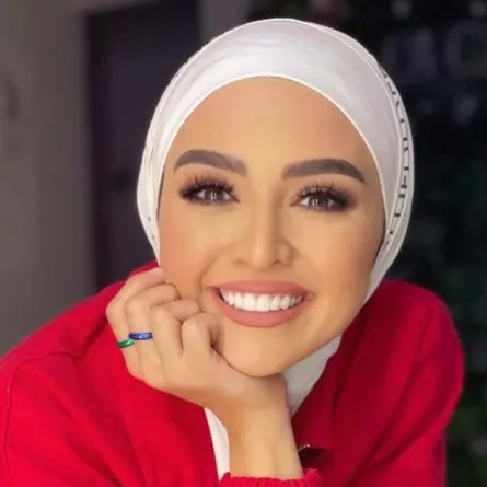 هلا رشدي - الصورة من حسابها على إنستغرام