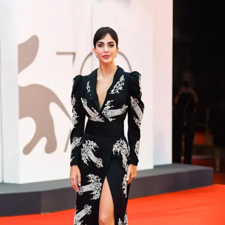 روسيو موراليس- الصورة من حساب دار Moschino على إنستغرام