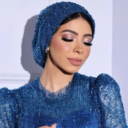 منة السني بالمكياج الزهري