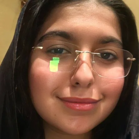 صورة تظهر شخصية سارة  الفارس