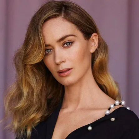 أفكار تسريحات شعر إيميلي بلنت