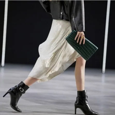 حذاء أسود لخريف 2022 من سيلين Celine